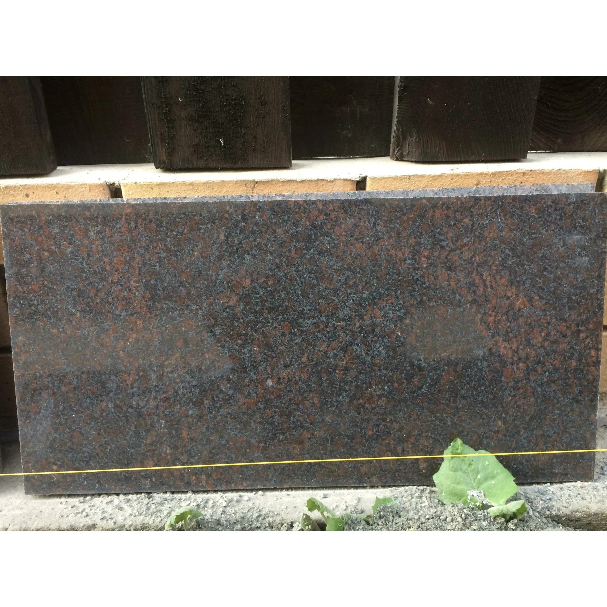 Дымовский гранит фото. Дымовский гранит текстура. Дымовский термообработанный гранит. Гранит балтийский дымовский. Дымовский гранит плитка.