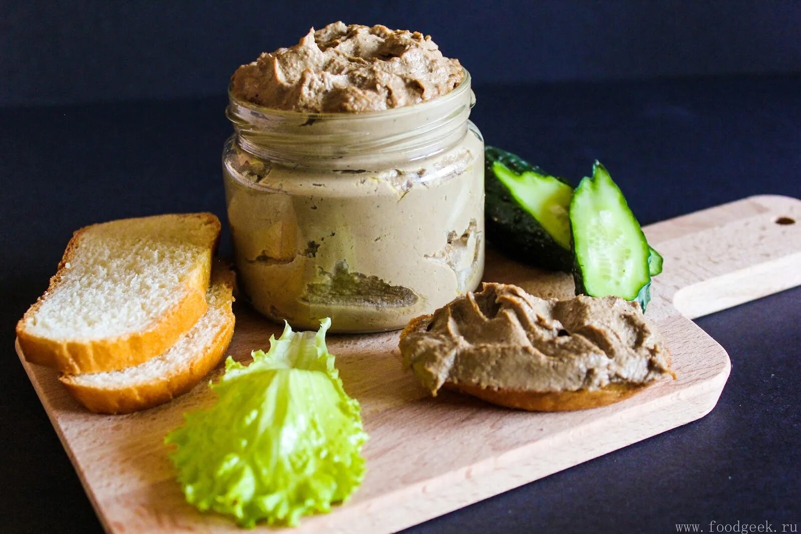 Рецепт сала паштет. Паштет. паштет из куриной печени. паштет из куриной печени от ивлева. паштет из шпрот.