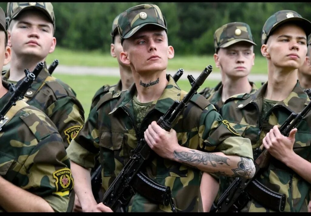 Солдаты в армии. Белорусские военные. Военная форма. Белорусские военнослужащие.