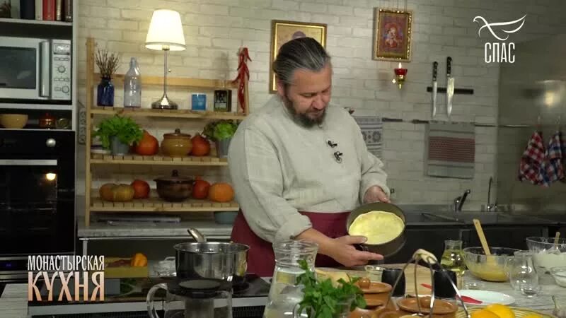 МОНАСТЫРСКАЯ КУХНЯ. САЛАТ ИЗ СЕЛЬДИ. КЕКС ИЗ СГУЩЕННОГО МОЛОКА - YouTube