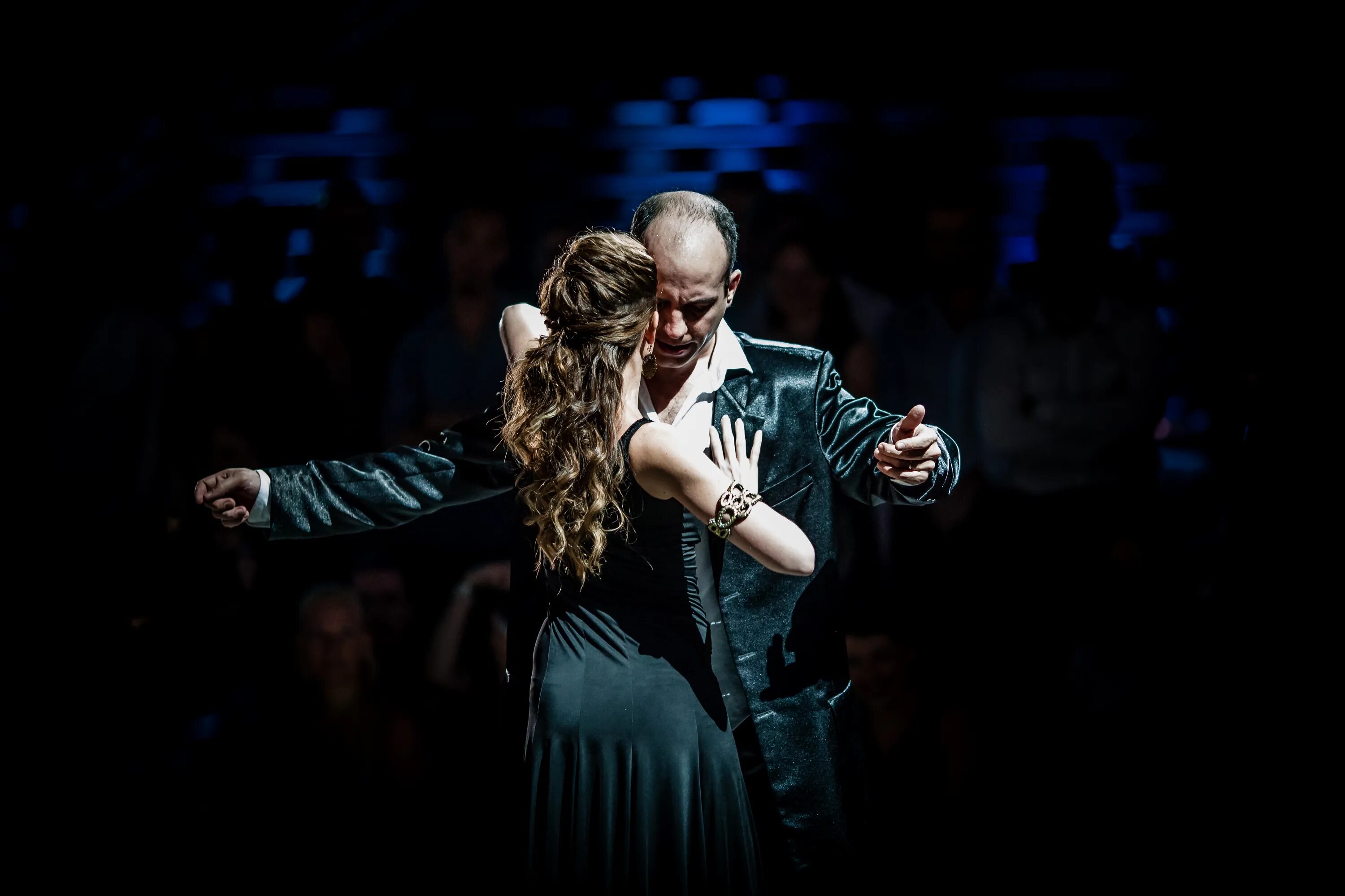 джаз танец. грязные танцы одежда. свинг, буги, линди. прически для спортивно бальных танцев. говорящие танцы.