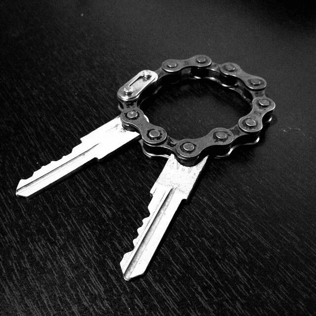 Those keys are mine. Гаражный ключ. Ключ для гаража. Брелок для ключей от гаража. Кольцо на ключи для гаража.