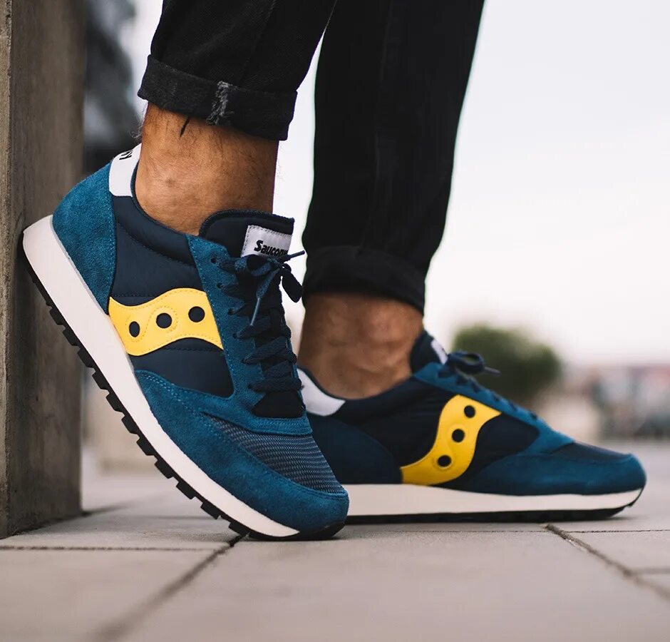 Саукони джаз мужские. Saucony кроссовки Jazz. Saucony Jazz 81. Сайкони кроссовки 2022.