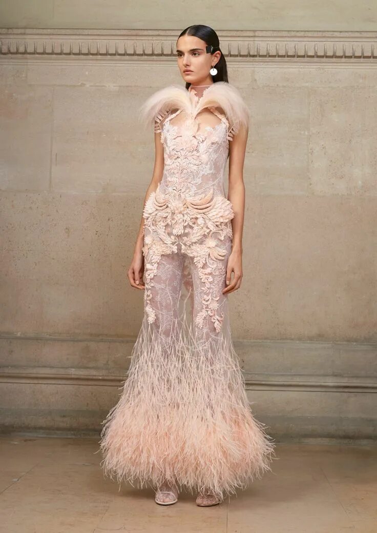 Couture me. Haute couture fashion givenchy. коллекция givenchy 2025 couture. коллекция живанши 2017. свадебные платья от живанши.