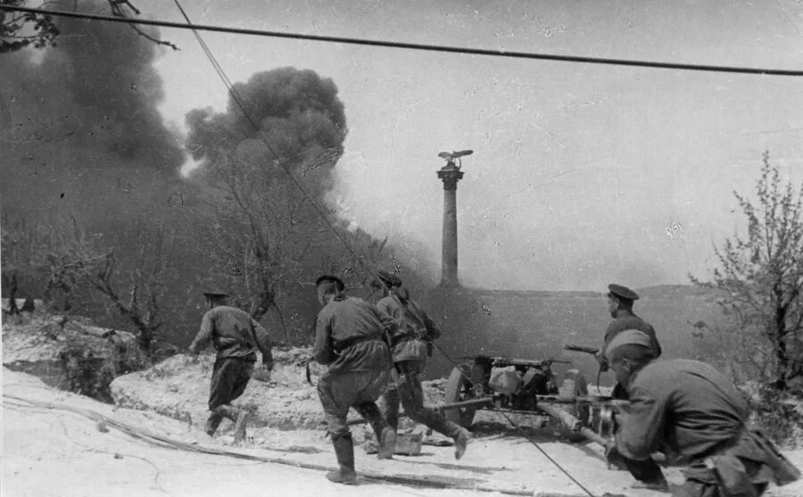 Севастополь 1944 год. Оборона Севастополя 1941-1944. Оборона Севастополя ВОВ.