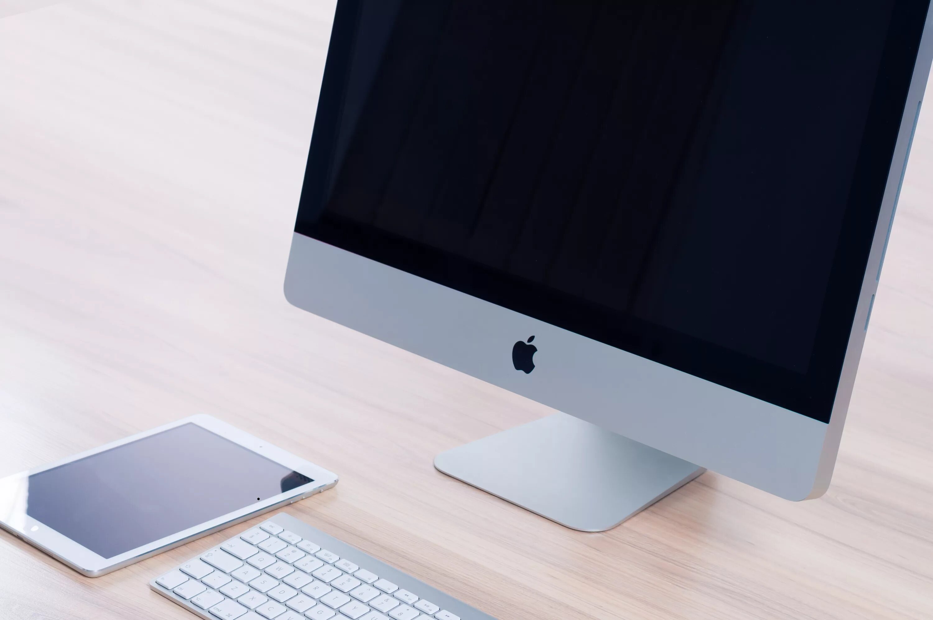 Apple mac. Apple mac 2008. айпад аймак айфон макбук. макбук макинтош. монитор apple 32 дюйма.