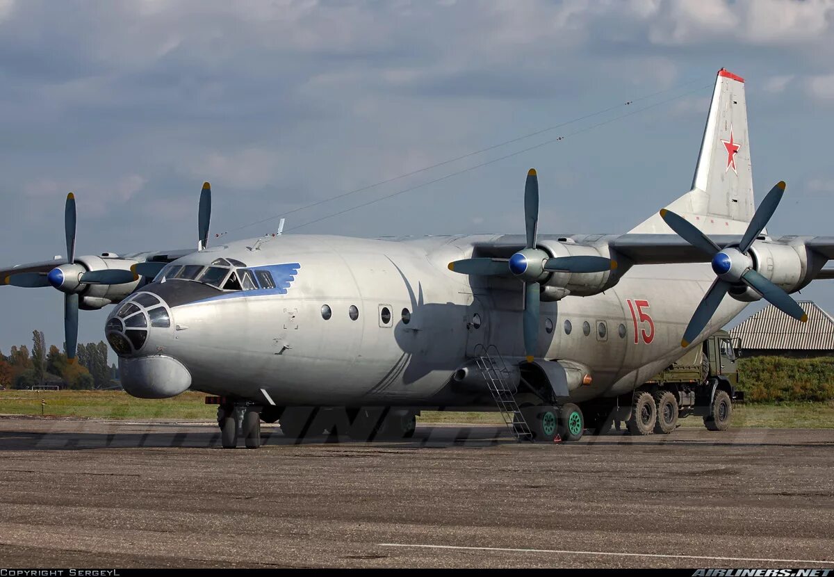 Военный ан 12