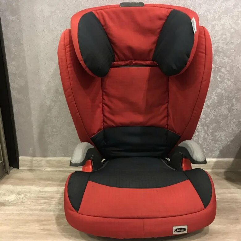 Автокресло britax romer 15 36 кг. Автокресло Romer 15-36. Кресло Ромер 15-36 кг. Детское кресло Бритакс Ромер 15-36 кг.