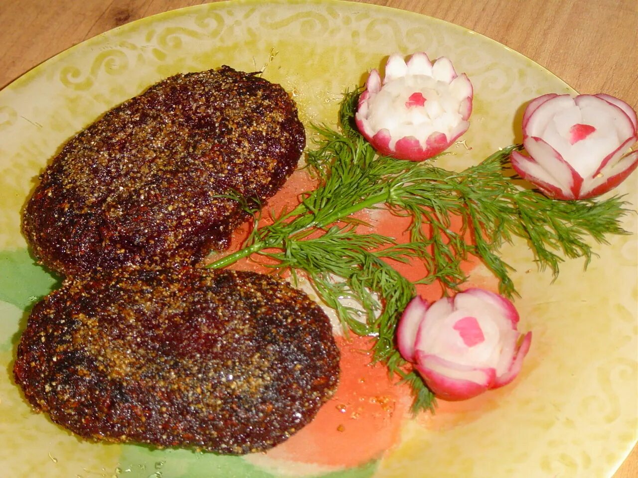 Свекольные котлеты постные. Свекольные котлеты вкусвилл. Олимп котлета свекольная. Свекольные котлеты. Котлеты из свеклы с манкой рецепт.