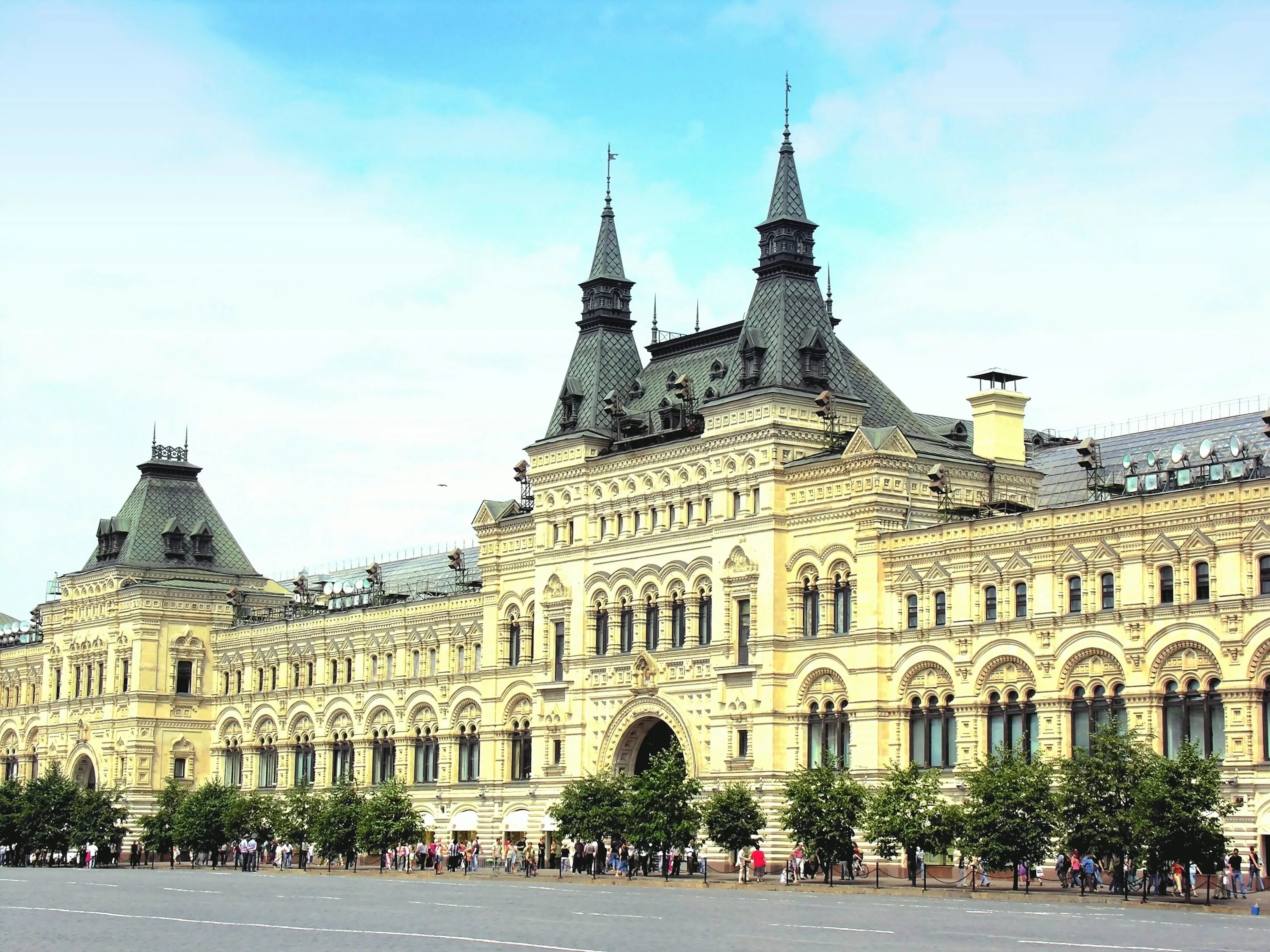 Верхние торговые ряды в москве автор. ГУМ Архитектор Померанцев. Верхние торговые ряды в Москве Архитектор а н Померанцев. Архитектура ГУМ Москва. ГУМ 1893 Архитектор.