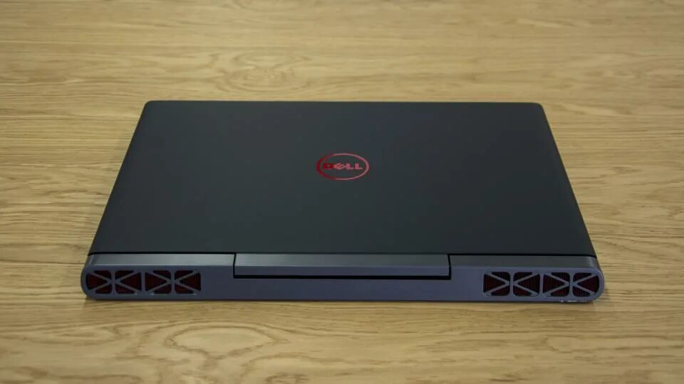 Inspiron 15 7000 gaming. Dell Inspiron 15 7000. Делл инспирон 15 7000 Gaming. Dell 7567. Dell 7567 с красной подсветкой.