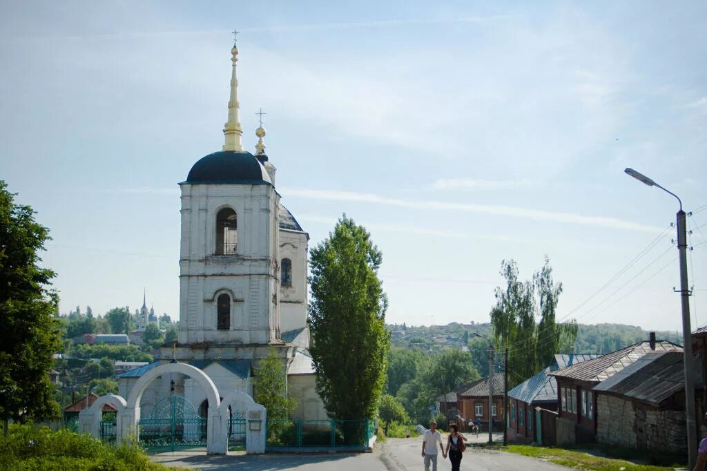 Елец долгорукова. Долгоруково липецкая обелиск. Автостанция долгоруково. Автобус долгоруково елец. Знаменский женский монастырь елец.