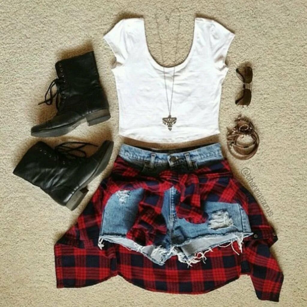 Где найти крутую одежду. Где найти крутую одежду. Крутая одежда для девочек. Классная одежда для девушек. Луки одежды для девушек.