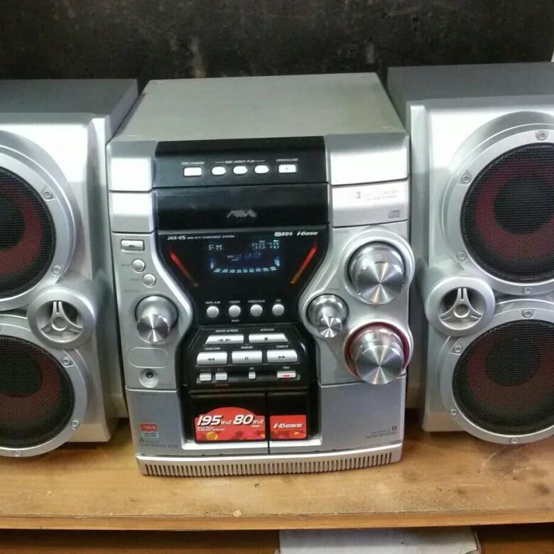 Купить центр aiwa. Музыкальный центр Aiwa 5 CD. Музыкальный центр айва XR m501. Музыкальный центр Aiwa 2200. Музыкальный центр айва x-zm2900.