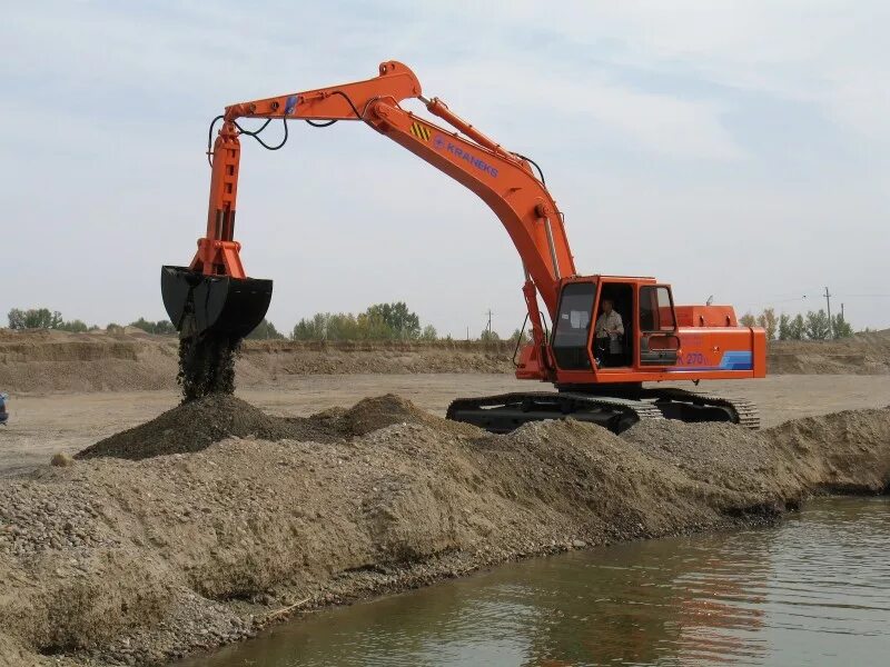 Грейфер хитачи 225. Jcb 200 колесный. Грейферный экскаватор. Хитачи 200 экскаватор с грейфером. Телескопический экскаватор volvo с грейфером.