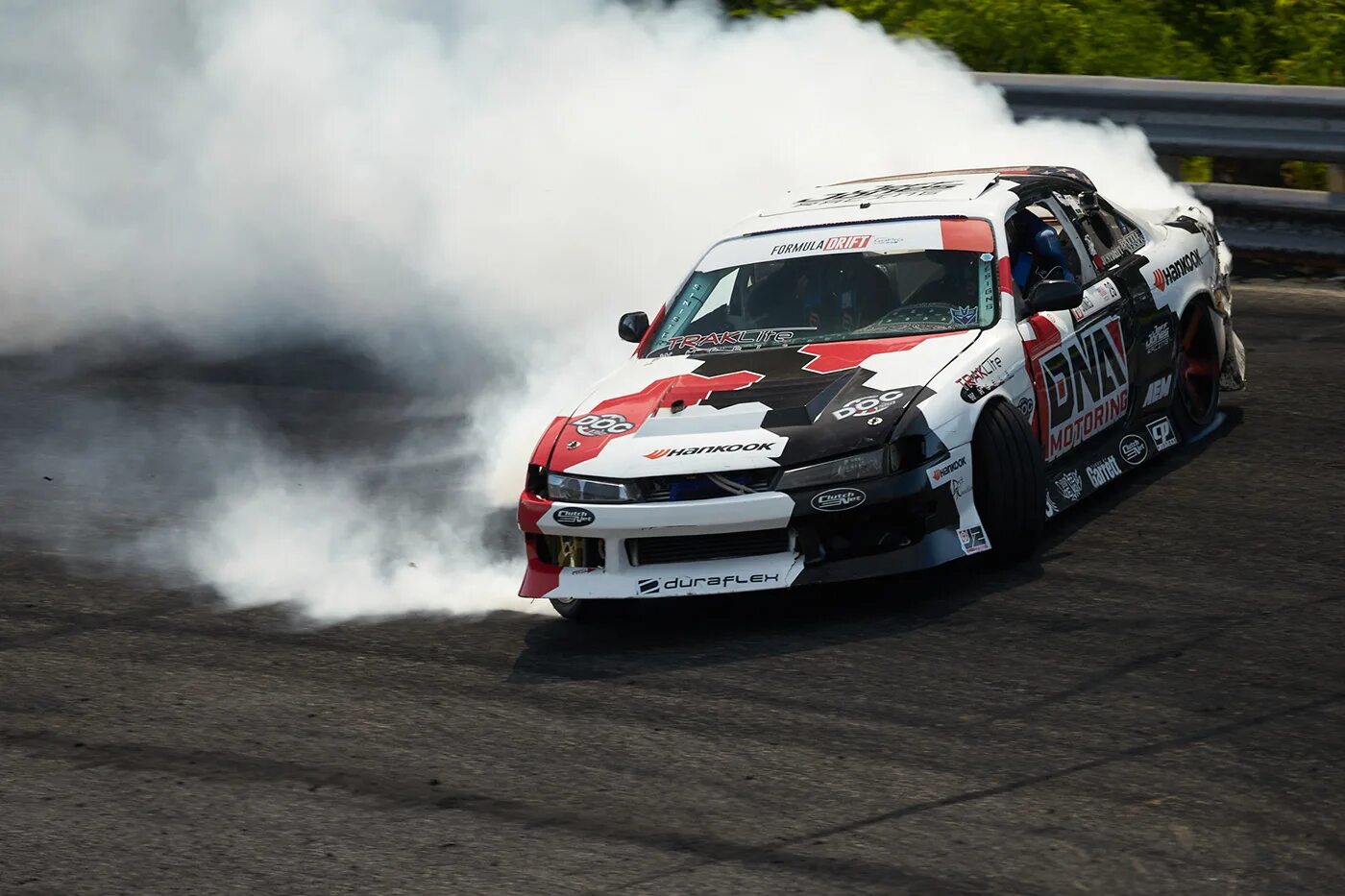 Drift white. Дрифт Iveco. Дрифт в стену. Formula Drift New Jersey. Bryan Kearney Drift.