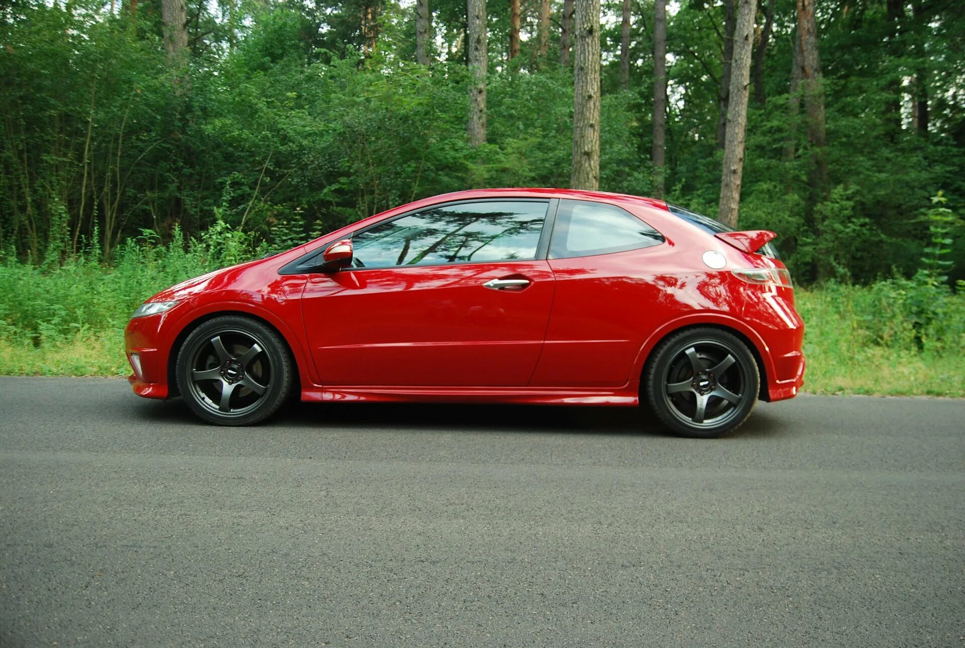 Honda civic колеса. Honda Civic Type r 2008. Цивик тайп р 2008. Цивик Type r 2008. Honda Civic 5d r19.