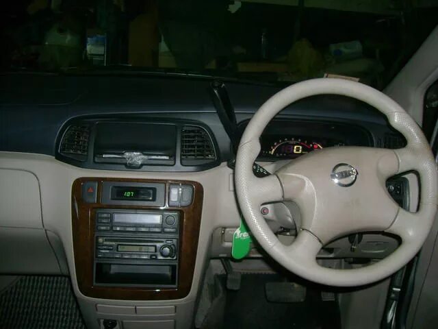 Nissan liberty rm12 приборная панель из мануала. Nissan liberti 2002 перламутр салон. Панель ниссан либерти. 24813-55g10. Торпедо ниссан либерти.