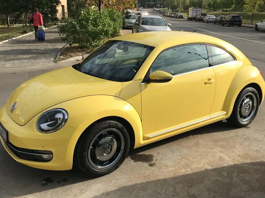 Volkswagen жук желтый. Фольксваген жук желтый. Volkswagen beetle жук желтый. Фольксваген битл желтый. Фольксваген битл желтый.