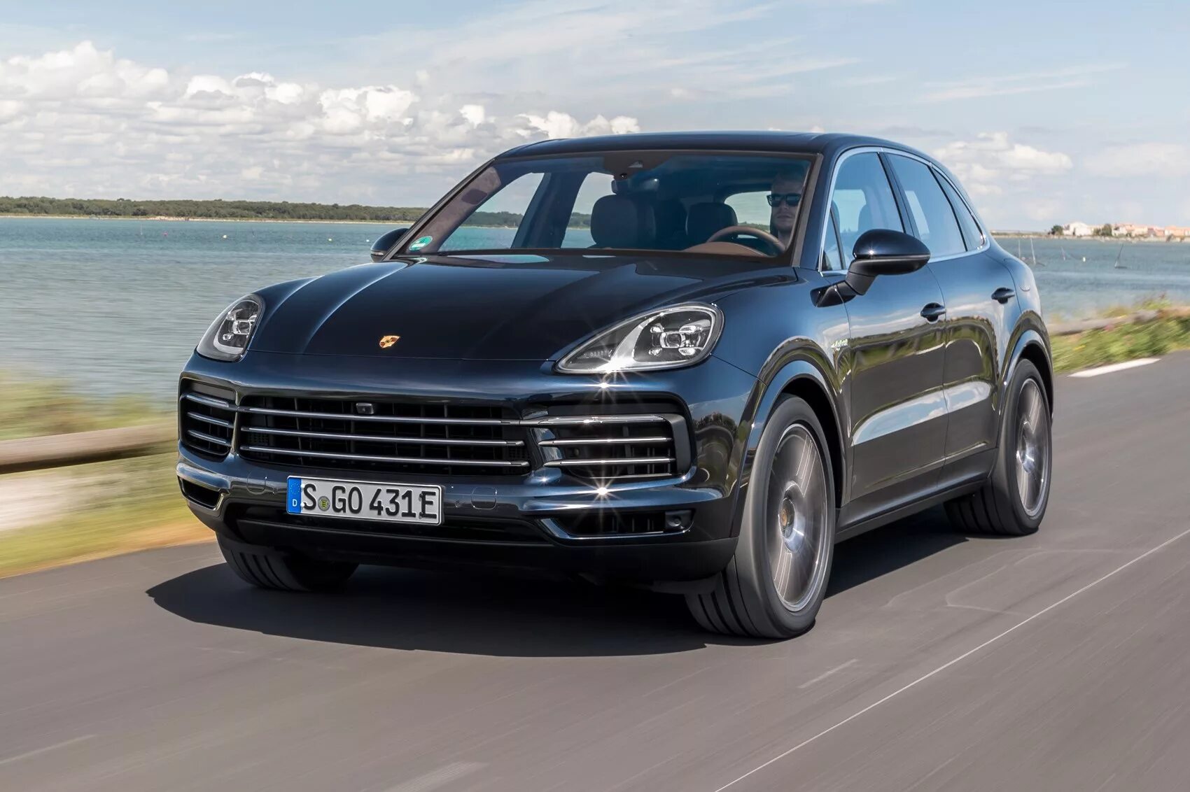 Гибридный Порше Кайен. Porsche Cayenne 3. Porsche Cayenne 2018. Порше Кайен 2018. Cayenne e hybrid