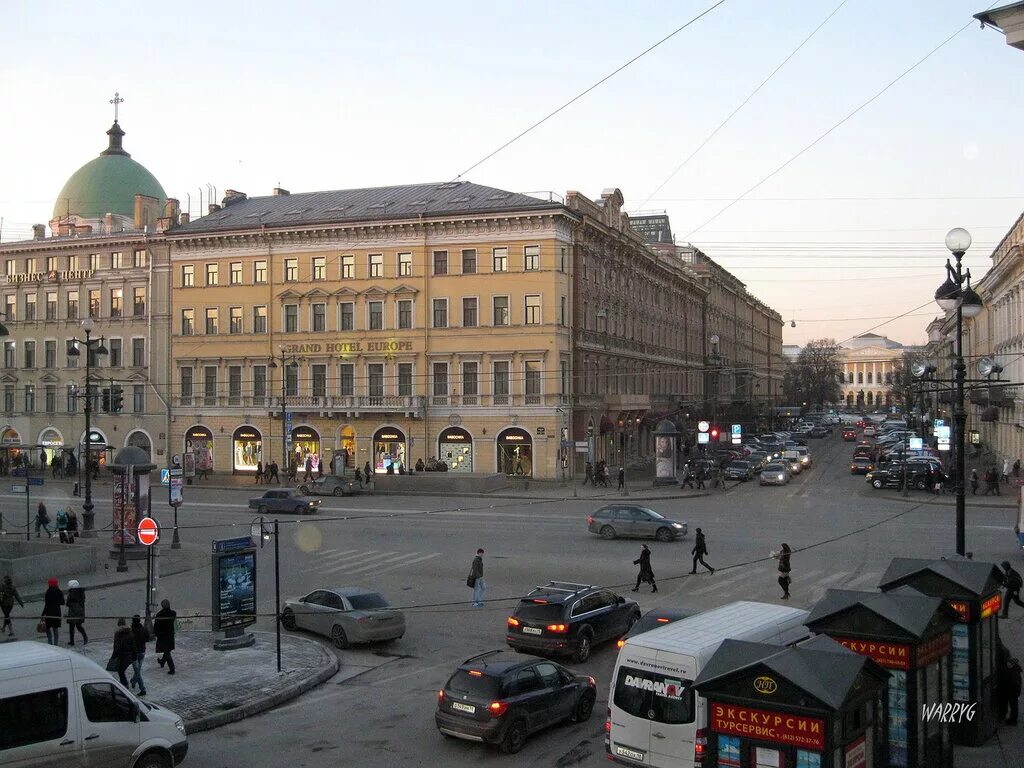 Izzzi у гостиного двора санкт-петербург. санкт петербург izzzi у гостиного. гостиный двор изи санкт петербург. валлен деламот гостиный двор на невском проспекте. ломоносова 3 санкт-петербург отель.