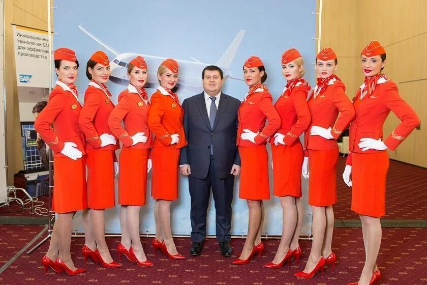 Горобцова анна стюардесса. Qatar airways бортпроводник. Стюардесса аэрофлота эмма нестерова. Зарплата стюардессы аэрофлота. Зарплата стюардессы.