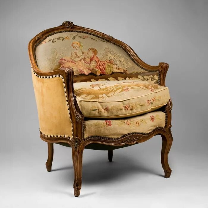 Креслице обессилить. Кресло Бержер рококо. Вольтеровское кресло 19 век. Кресло Бержер 18 век. Кресло Бержер Франция.