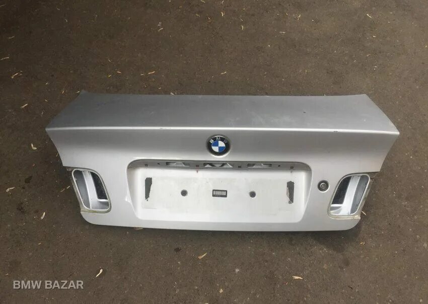 Крышка багажника е70. Стекло багажника bmw e36. Пластик багажника бмв е36. Крышка багажника митсубиси каризма. Крышка багажника е36.