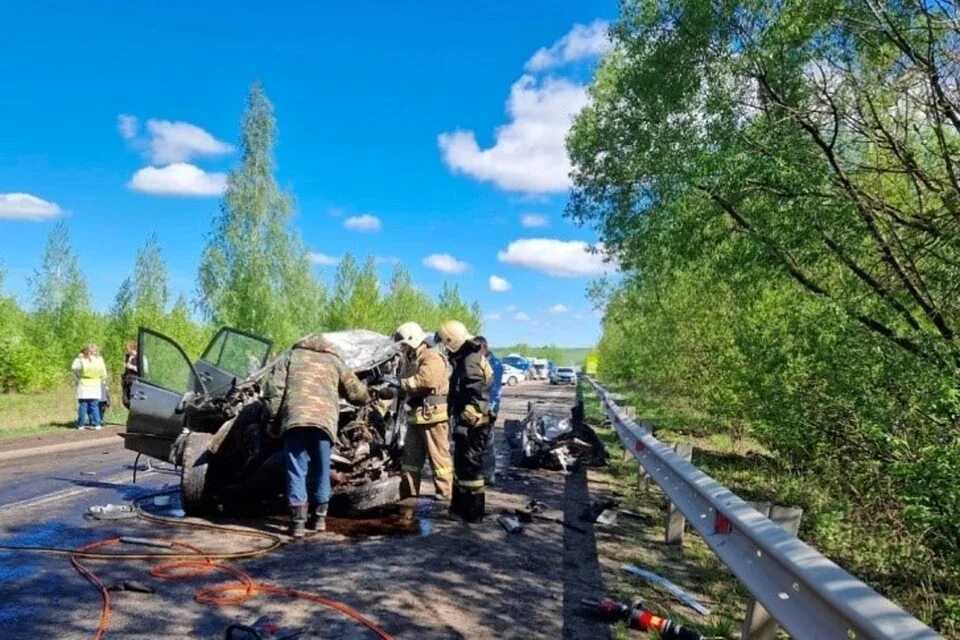 Сняли каменского. ДТП 3 мая Каменка Пензенская область. Авария в Каменском районе. Дорожно-транспортное происшествие.