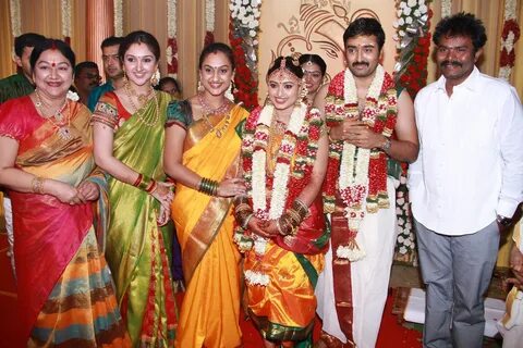 www.starsofmovie.blogspot.in: Celebrities at sneha - prasanna wedding.