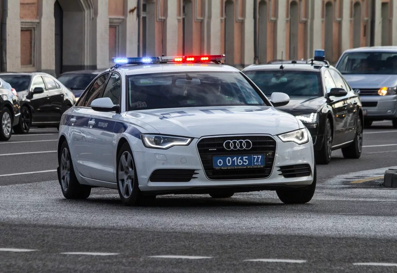 4g 2011. Audi a6 Police. Полицейская Ауди а6. Полиция Питер Audi a6. Ауди а6 полиция Европы.