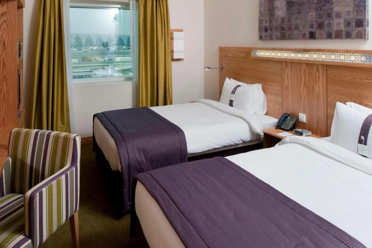 Holiday Inn Express Dubai Airport 2*. Holiday Inn Express Dubai Airport 3*. Holiday Inn Express Dubai Airport 3* (Дубаи-аэропорт). Холидей ИНН экспресс Дубай 2 звезды.