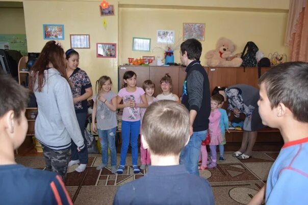 Приют для детей вакансии. Детский приют пермь. Приют детей малышей. Шимановск приют. Кировский приют.