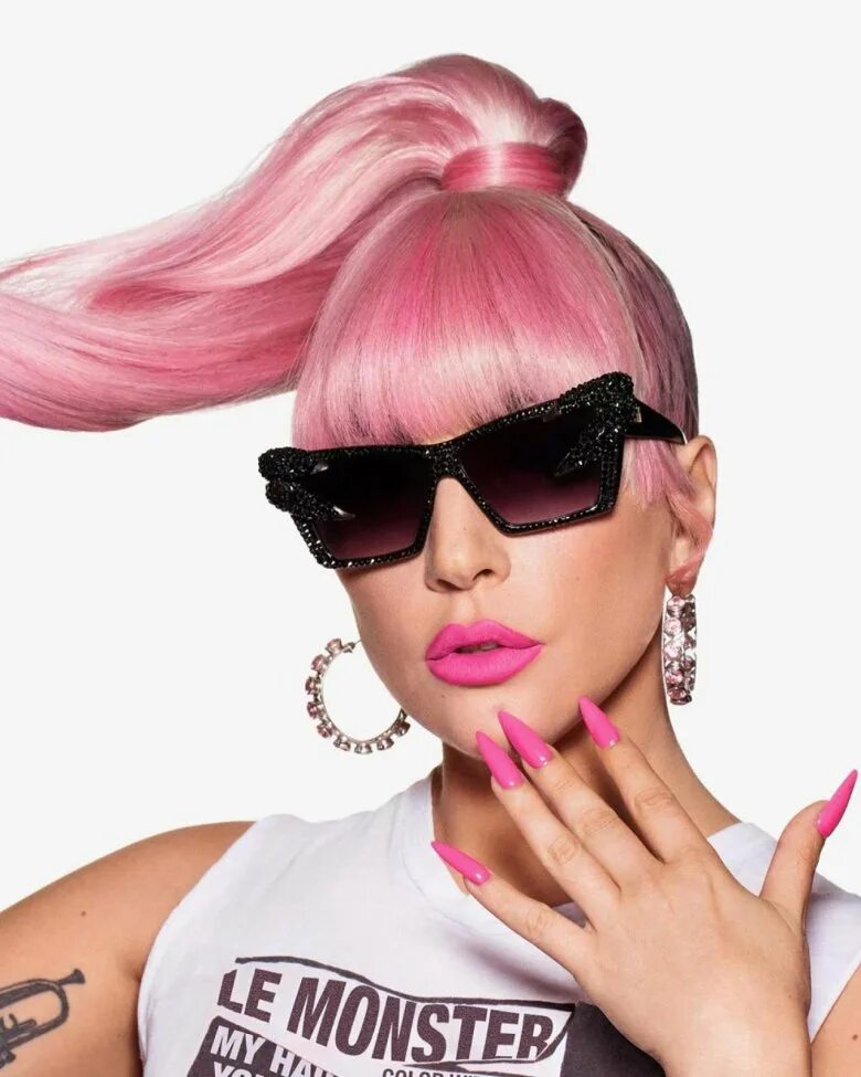 Как зовут леди гагу. Леди гага. Леди гага в россии 2012. Леди гага гуччи. Леди гага в роли гуччи.