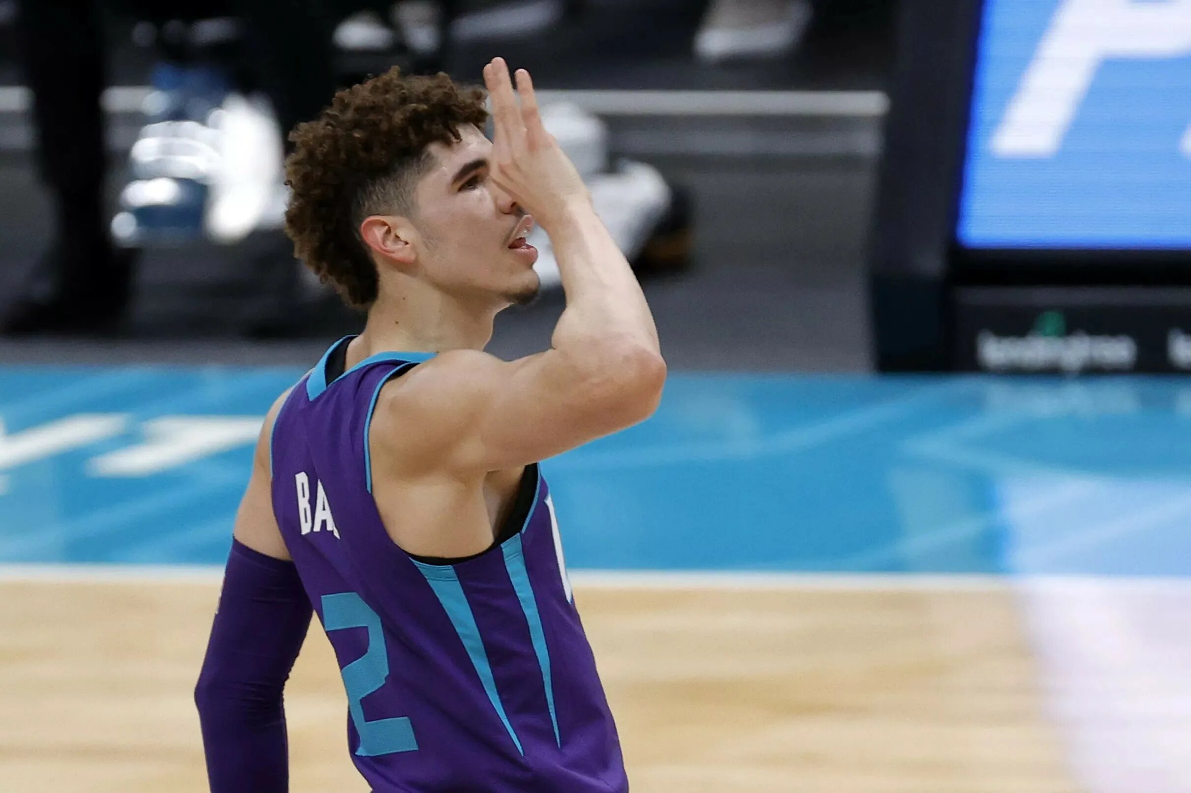 Lamello баскетболист. ламело болл хорнетс. ламела болл шарлотт. ламело бол баскетболист. Lamello ball рост.