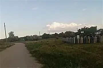 Храм покрова пресвятой богородицы с. Село потиевка киевская область. Поля малмыж. Корнеевка курская область. Корнеевка курская область.