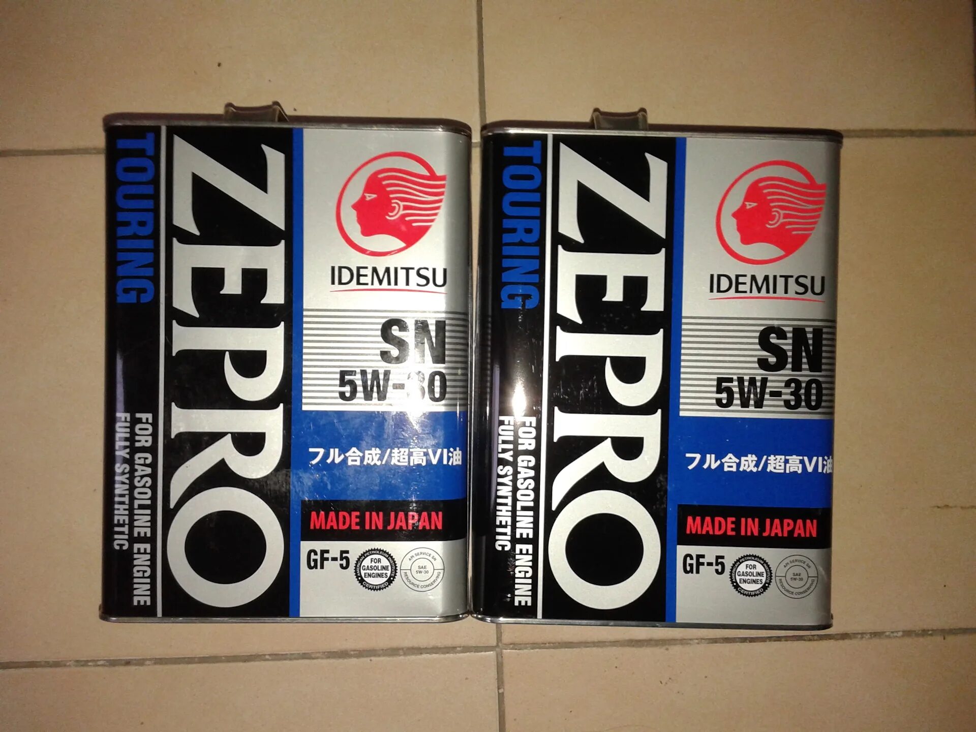 Idemitsu 5w30. Idemitsu Zepro Touring 5w-30. Idemitsu Zepro 5w30 200л. Идемитсу 5w30 железная банка. Идумицу моторное масло 5w40