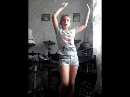 Танцую дома видео