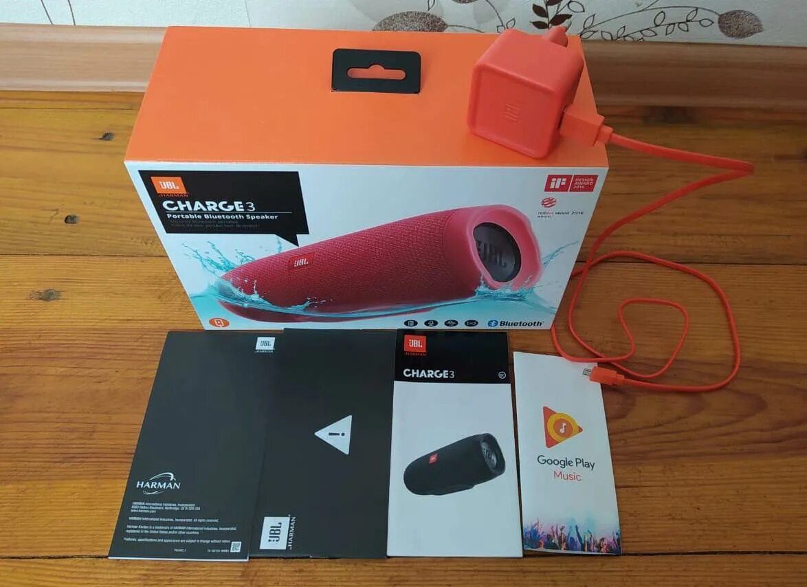 Как можно зарядить колонку. Колонка JBL charge 3. Коробка колонки JBL charge 3. JBL charge 5 Red. JBL Flip charge 3 Red.