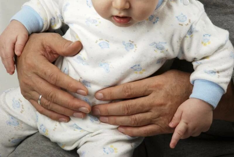 профилактика запоров у малышей. ребенок на горшке. 7 месяцев запоры. 7 месяцев запоры. запоры у детей.