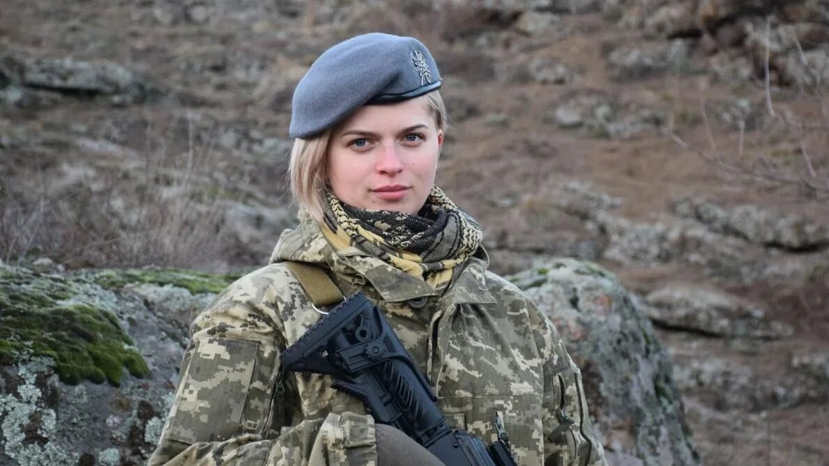 Женщины военные Украина. Украинские девушки военные. Украинки в военной форме. Женщины военные ВСУ.