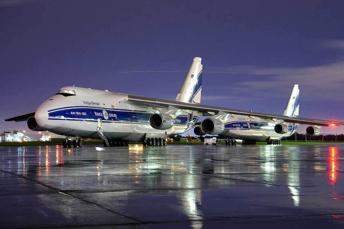 АН-124 Волга Днепр. АН 124 Maximus Air Cargo.