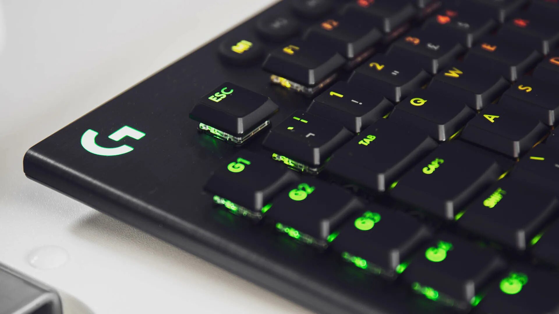Logitech g733 lightspeed white. Logitech g915 lightspeed. g915 rgb carbon. logitech g g915 tkl carbon. кейкапы для g915.