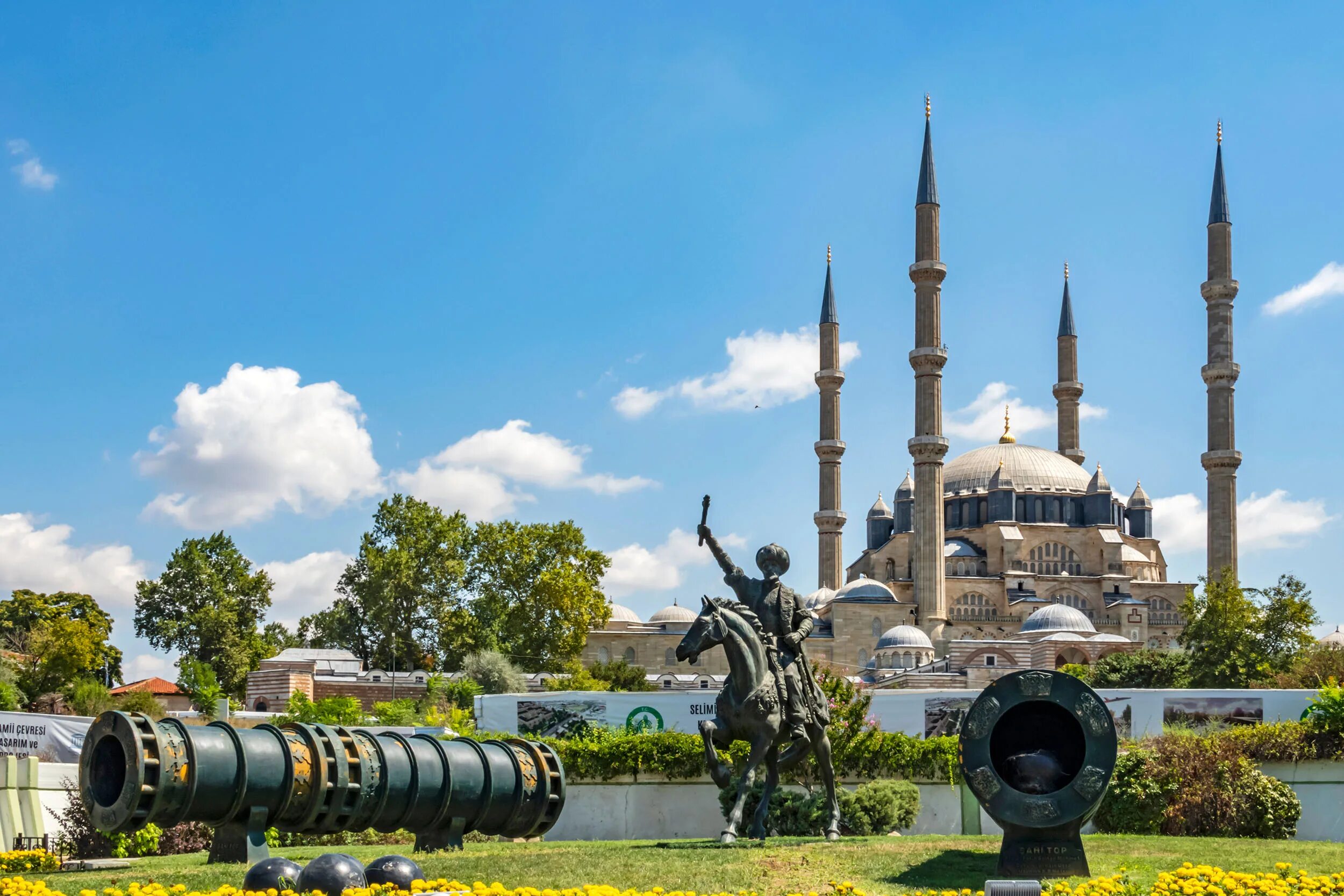 Время в городах турции. Эдирне Турция. Эдирне Турция достопримечательности. Мечеть Селимие в Эдирне. Эдирне Турция фото.