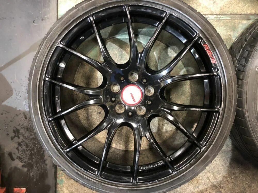245 45 19 9. 8 5 j 19. 5 j. 5j. 6 smg (1087).