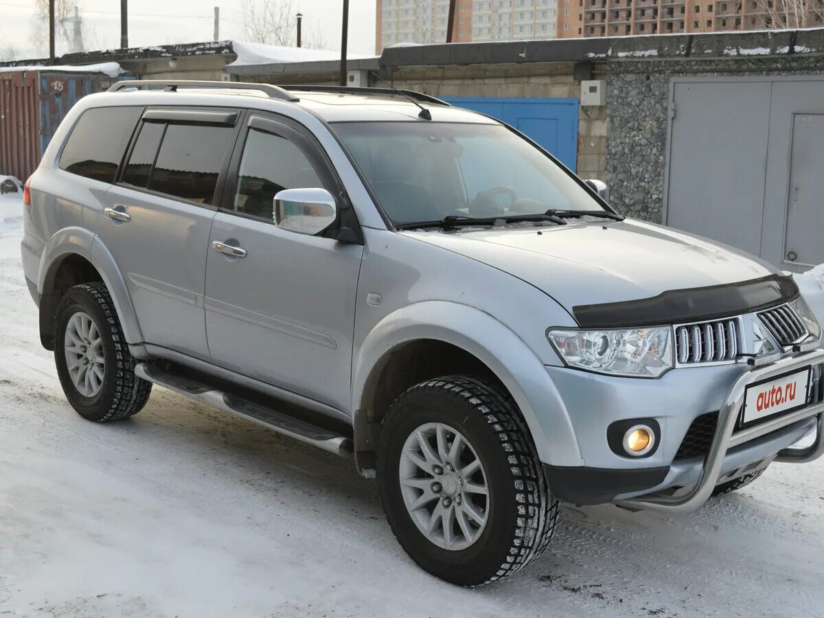 Митсубиси паджеро бензин купить. Mitsubishi Pajero Sport 2009. Митсубиси Паджеро спорт 2009 года. Мицубиси Паджеро спорт 2. Мицубиси Паджеро спорт 3,0.