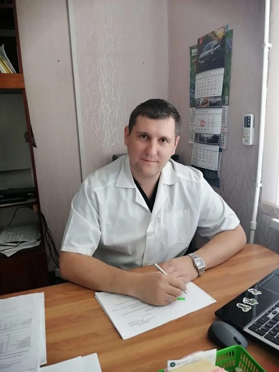 Врач хирург шахты. Фокин евгений владимирович шахты. камерджиев алексей валентинович. заведующий отделением демин евгений. хирургическое отделение врачи город шахты.