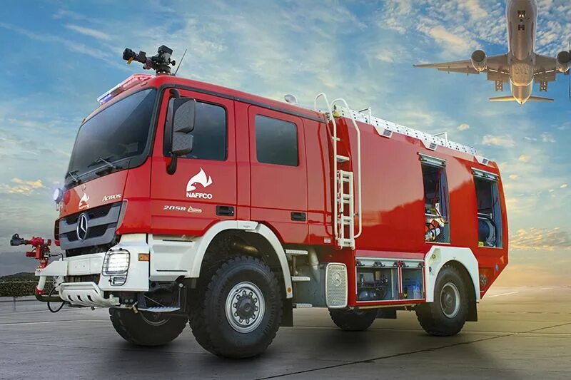 Пожарная машина. Пожарный автомобиль. Современная пожарная машина. Пожарно-спасательный автомобиль. Пожарный грузовик