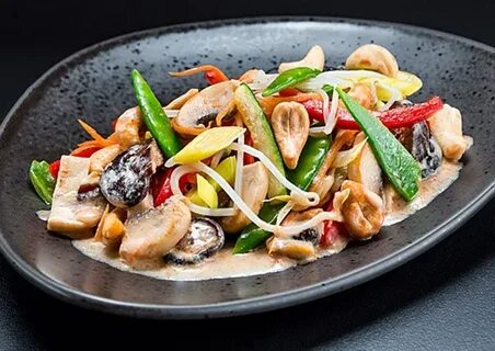 Морепродукты в кокосовом молоке