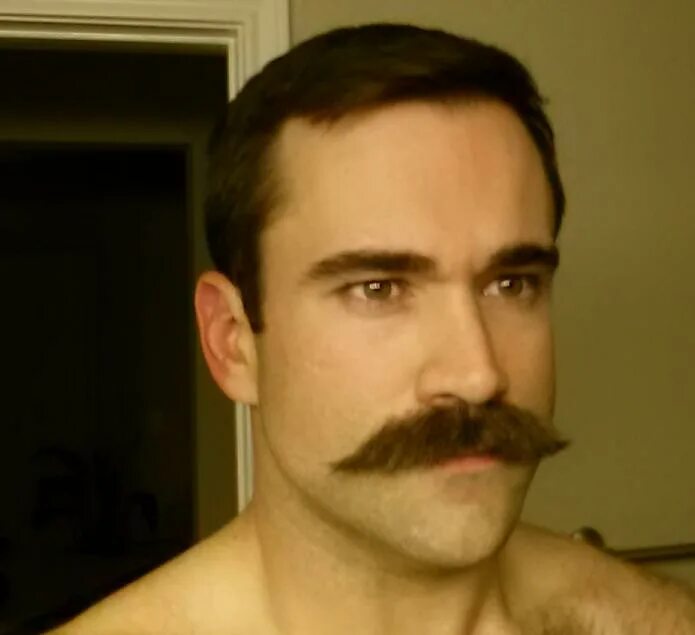 широкие усы. блэк мусташ. усатые мужчины. усы на прозрачном фоне. густые мужские усы.